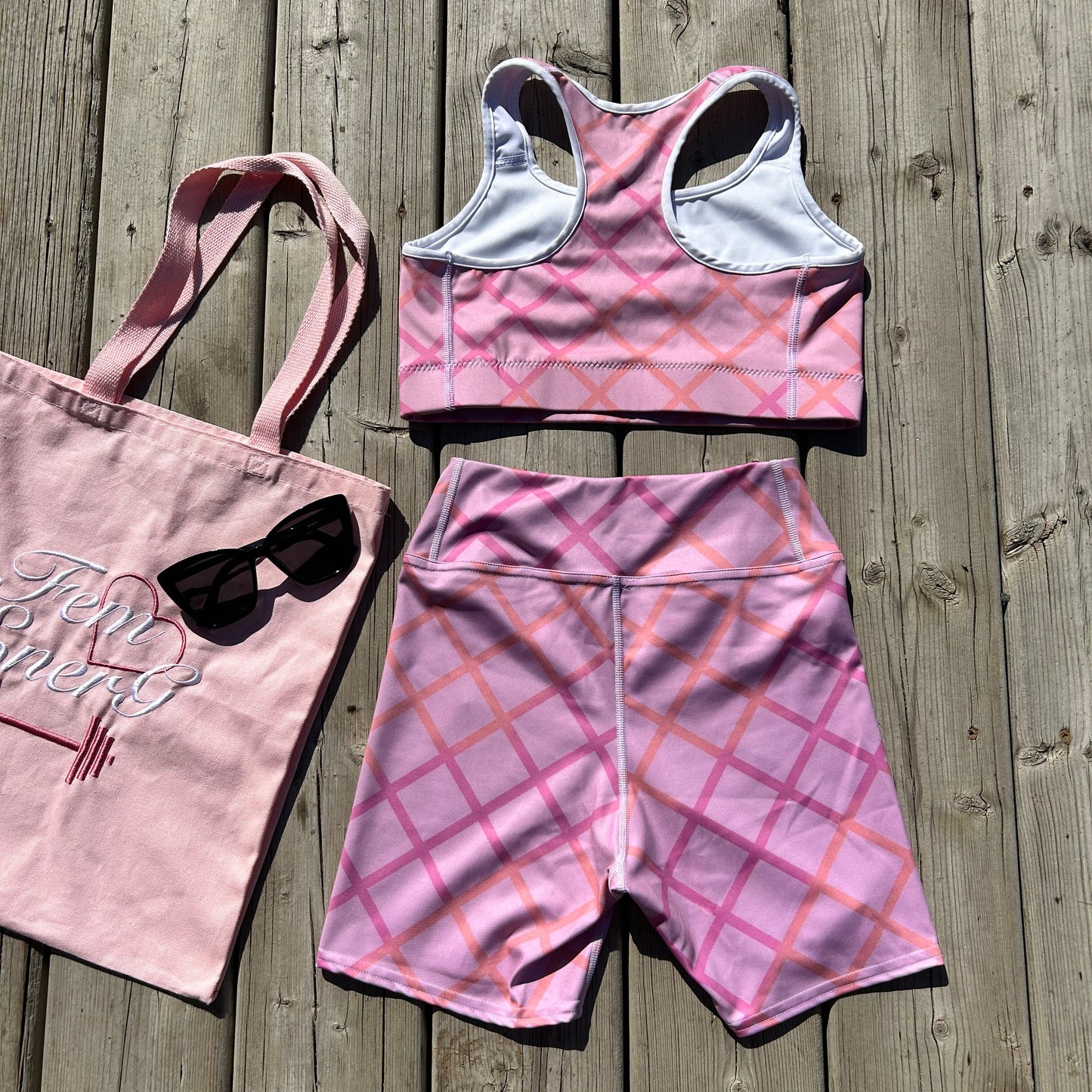 Caged lipstick Sports bra